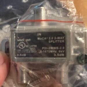 MoCA 2.0 2-Way Splitter - Silver